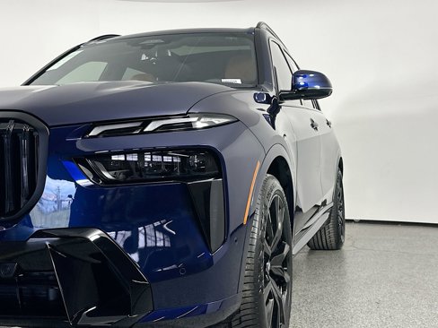 New 2026 BMW X7 xDrive40i w/ M Sport Package image 7