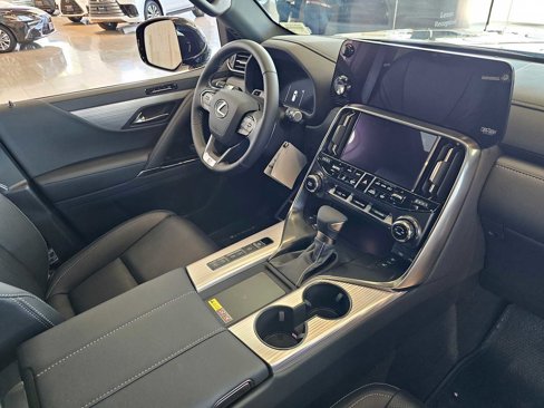 New 2025 Lexus LX 600 F Sport image 11