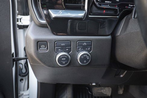 Used 2023 GMC Sierra 1500 SLE w/ Preferred Package image 21