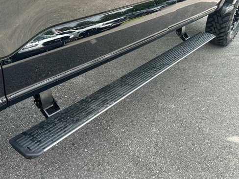 New 2025 Ford F250 Platinum w/ FX4 Off-Road Package image 38