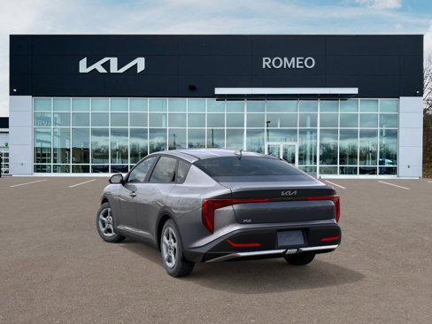 New 2025 Kia K4 LXS image 4