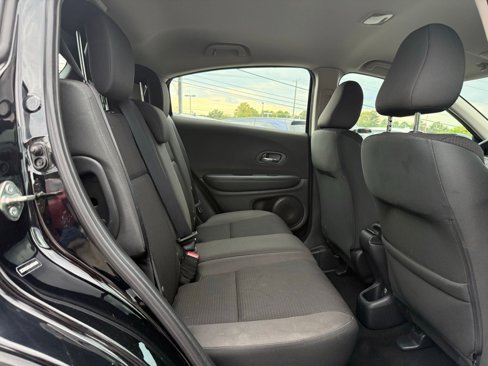 Used 2020 Honda HR-V LX image 30