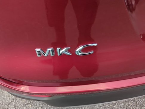 Used 2016 Lincoln MKC Reserve image 23