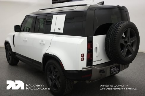 Used 2024 Land Rover Defender 110 X-Dynamic SE image 3