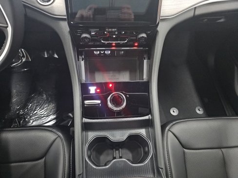 New 2025 Jeep Grand Cherokee Limited w/ Luxury Tech Group II image 28