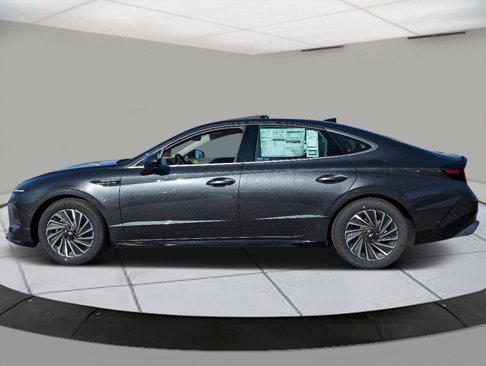 New 2025 Hyundai Sonata Limited image 2