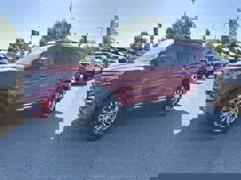 Used 2022 Ford Explorer Limited image 7