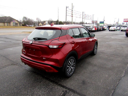 Used 2021 Nissan Kicks SV image 7