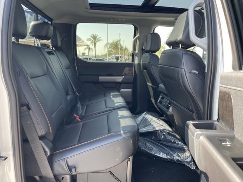 New 2025 Ford F250 Lariat w/ Lariat Ultimate Package image 27