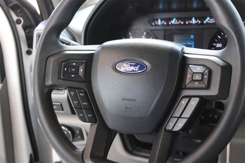 Used 2022 Ford F550 4x4 Crew Cab Super Duty w/ Power Equipment Group image 31