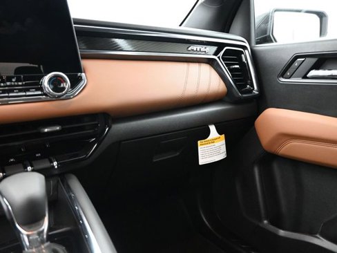 New 2025 GMC Canyon AT4 w/ Nightfall Edition image 20