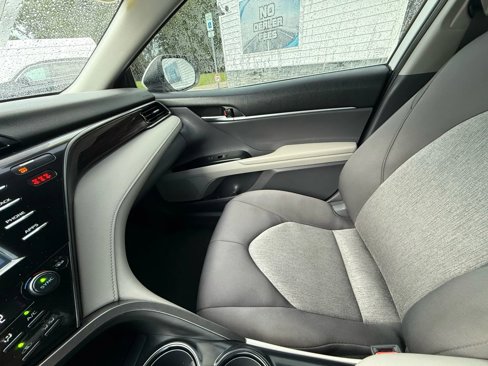 Used 2019 Toyota Camry LE image 29
