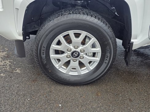 Used 2024 Toyota Tacoma SR5 image 9