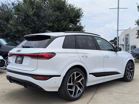 New 2025 Audi SQ6 e-tron Premium Plus image 5