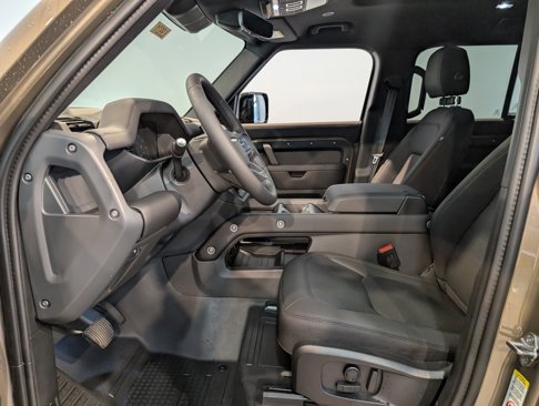 New 2026 Land Rover Defender 110 S image 10
