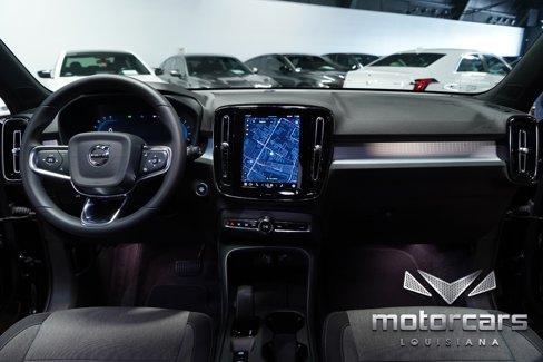 Used 2024 Volvo XC40 B5 Core image 31