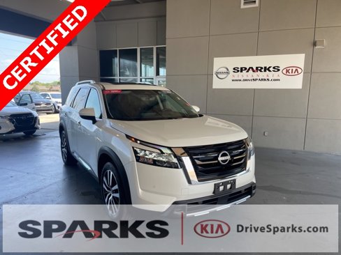 Certified 2023 Nissan Pathfinder Platinum image 1