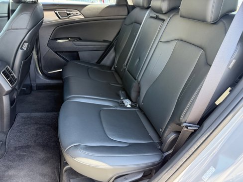 Certified 2025 Kia Sportage SX image 25