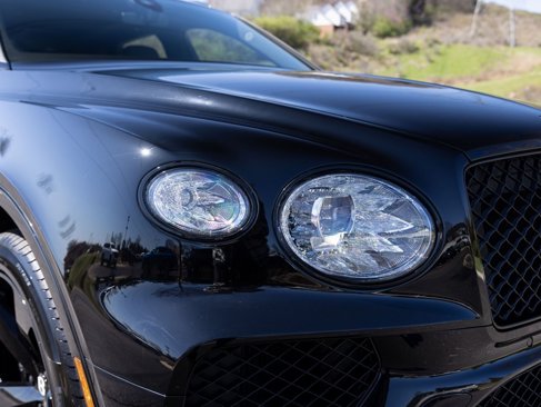 New 2025 Bentley Bentayga image 16