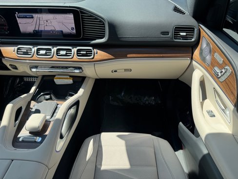 New 2026 Mercedes-Benz GLS 580 4MATIC image 20