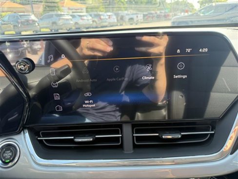 New 2025 Chevrolet Trax LT w/ LT Convenience Package image 20