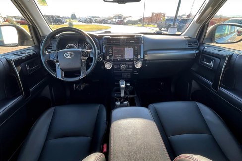 Used 2024 Toyota 4Runner TRD Off-Road Premium image 16