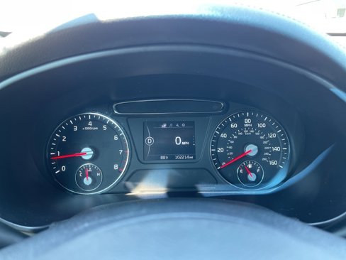 Used 2016 Kia Sorento LX image 9
