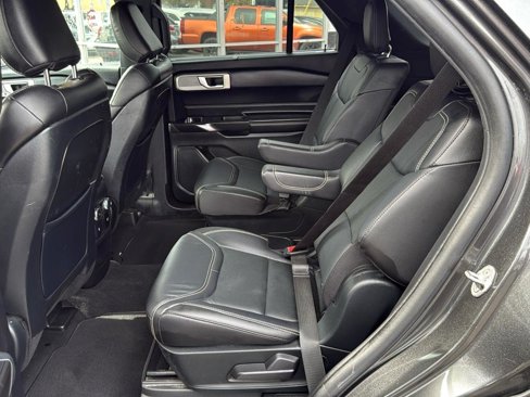 Used 2020 Ford Explorer ST image 9