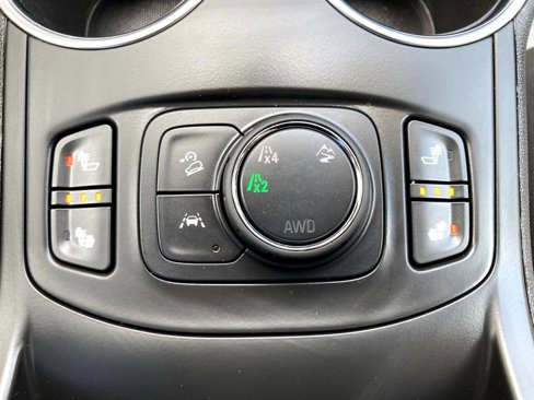 Used 2023 GMC Terrain SLT image 33