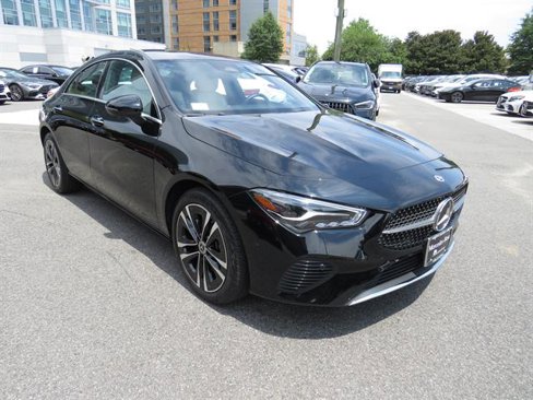 Used 2025 Mercedes-Benz CLA 250 4MATIC image 5
