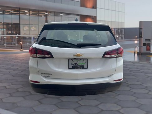 Used 2023 Chevrolet Equinox LS w/ Driver Confidence II Package image 5
