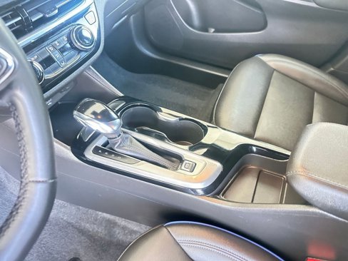 Used 2025 Buick Envista Sport Touring image 41