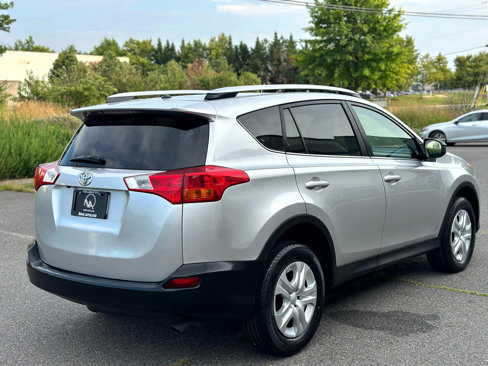 Used 2015 Toyota RAV4 LE image 10
