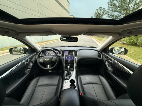 Used 2015 INFINITI Q50 Premium w/ Navigation Package image 2