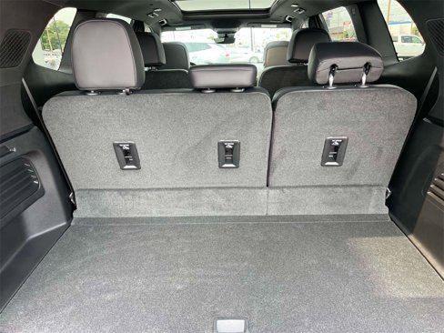 New 2026 GMC Acadia Denali w/ Super Cruise Package image 18