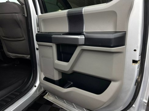 Used 2019 Ford F150 XLT w/ Trailer Tow Package image 8