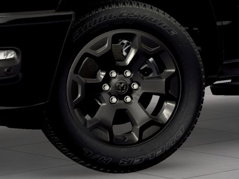 New 2026 RAM 1500 4x4 Crew Cab image 9