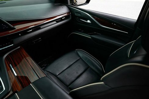 Used 2021 Cadillac Escalade ESV Premium Luxury image 24