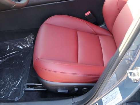 New 2026 MAZDA MAZDA3 Carbon w/ Appearance Package image 38