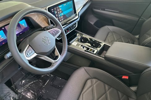 New 2026 Volkswagen Atlas SE image 9