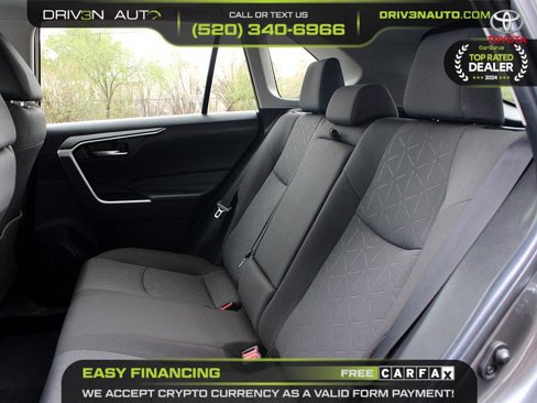Used 2022 Toyota RAV4 XLE image 18