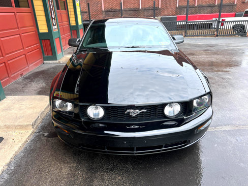 Used 2005 Ford Mustang GT Premium image 11