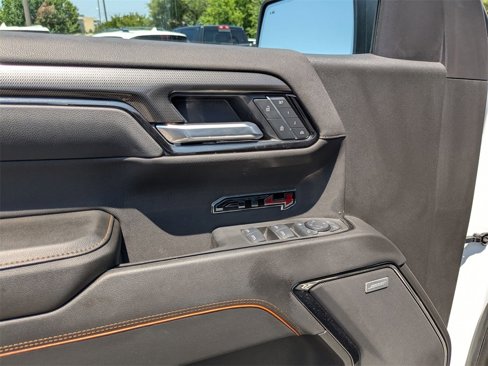 Used 2025 GMC Sierra 1500 AT4 w/ AT4 Premium Package image 12