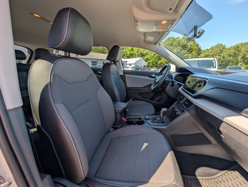 Used 2022 Volkswagen Taos SE image 38