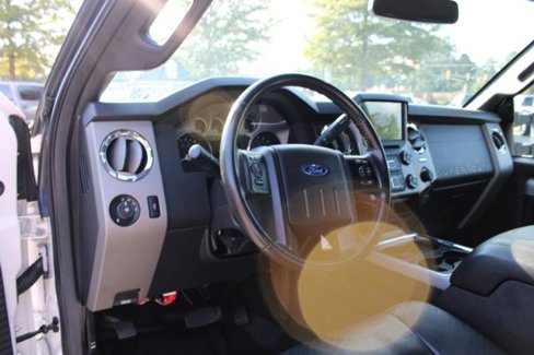 Used 2016 Ford F350 Lariat image 19