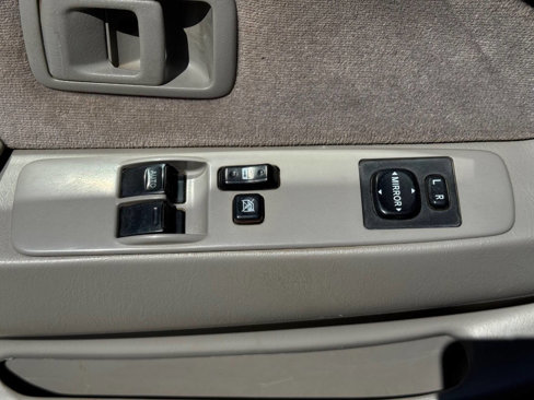 Used 2004 Toyota Tacoma PreRunner image 17