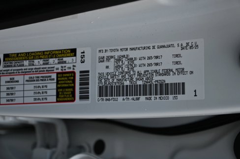 Used 2025 Toyota Tacoma TRD Off-Road image 25