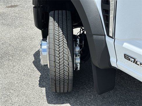 New 2025 Ford F450 Lariat image 39