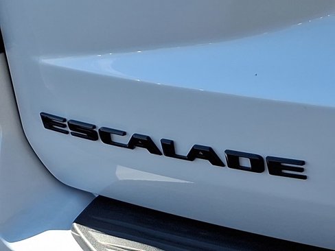 New 2025 Cadillac Escalade ESV Sport Platinum w/ LPO, ONYX Package image 11