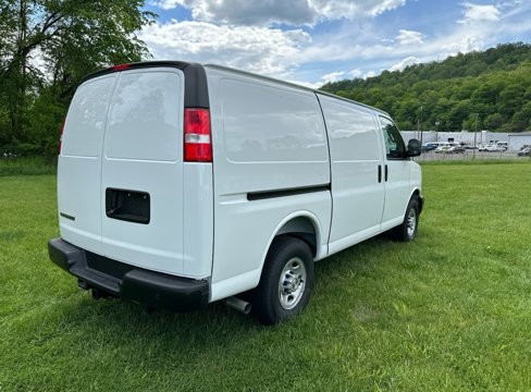 New 2025 Chevrolet Express 3500 w/ Driver Convenience Package image 27